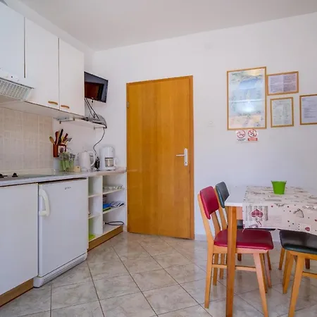 Studio Fur 3 Personen Ca 42 Qm In Veli Losinj, Kvarner Bucht Losinj Διαμέρισμα Veli Lošinj