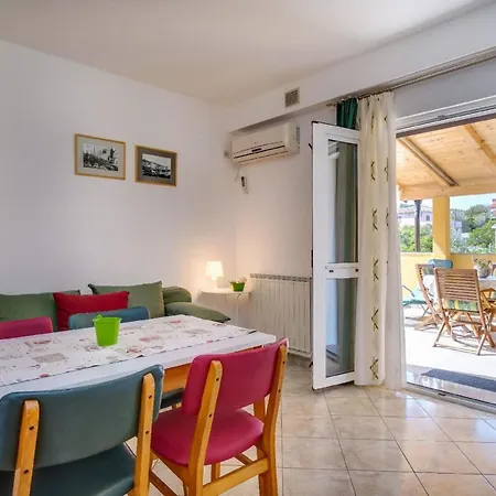 Studio Fur 3 Personen Ca 42 Qm In Veli Losinj, Kvarner Bucht Losinj